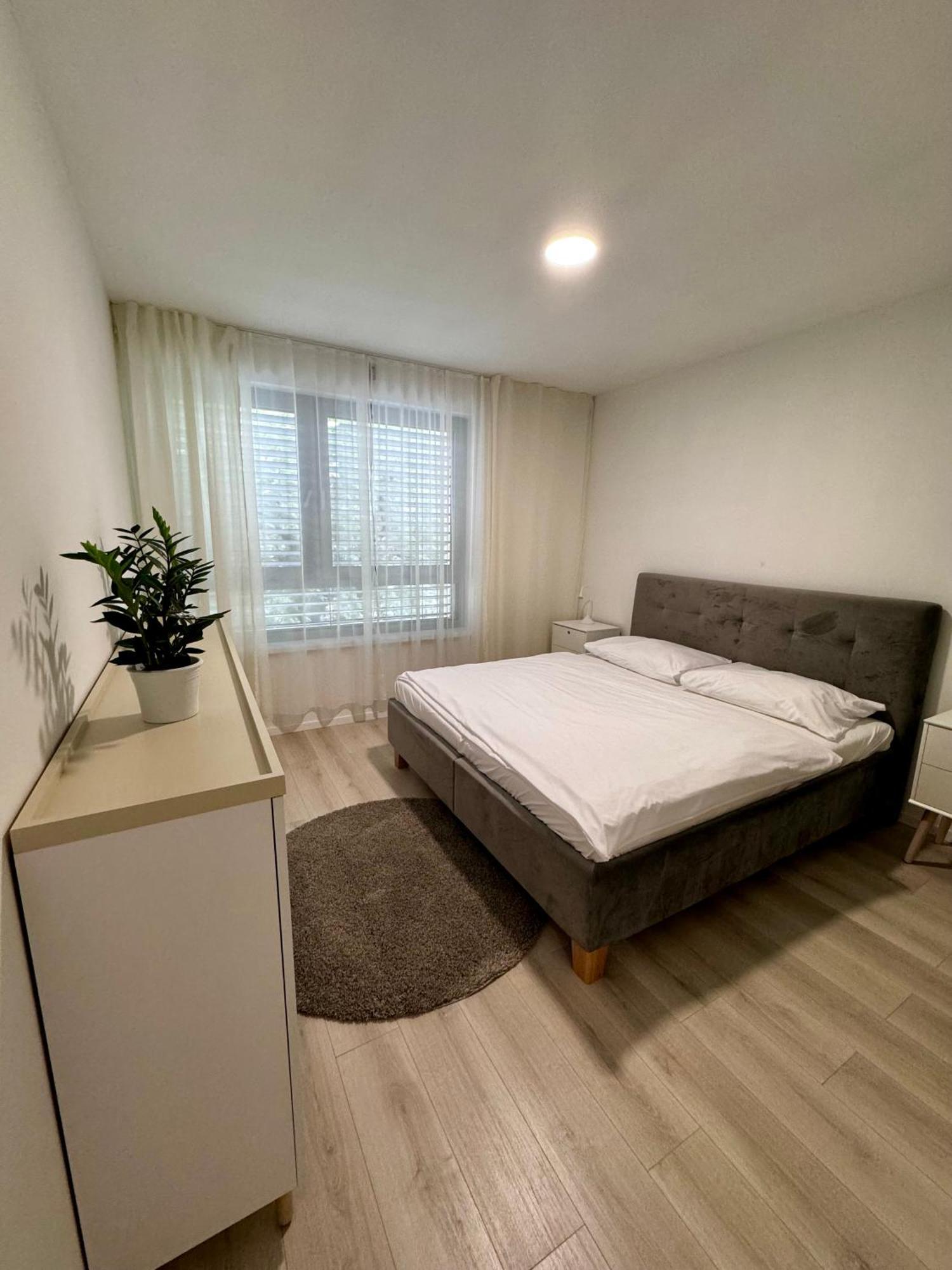 Aurora Apartments Bratislava Luaran gambar